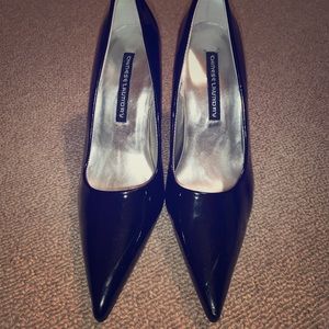 Black patent leather Chinese Laundry pumps